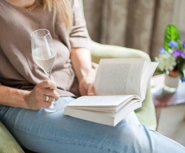 度假居 Schwalbennest Pongratz 甘利特茨